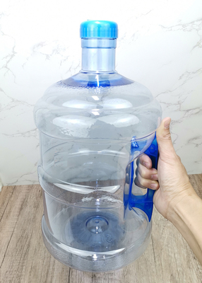 BRA Free 7,5 l butelki na wodę PLA z antypoślizgowym uchwytem do fitnessu na siłownię do jogi