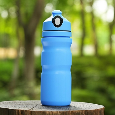 Wykonane na zamówienie plastikowe butelki sportowe z łatwym wyciąganiem pokrywa i powierzchnia etykiety do zajęć zewnętrznych